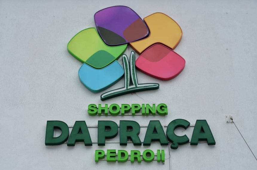 Shopping na Praça é inaugurado em Teresina.
