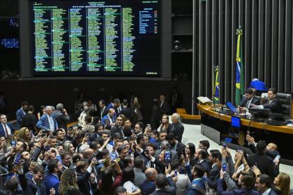 Como votaram deputados e senadores do Piauí no PL da Dosimetria